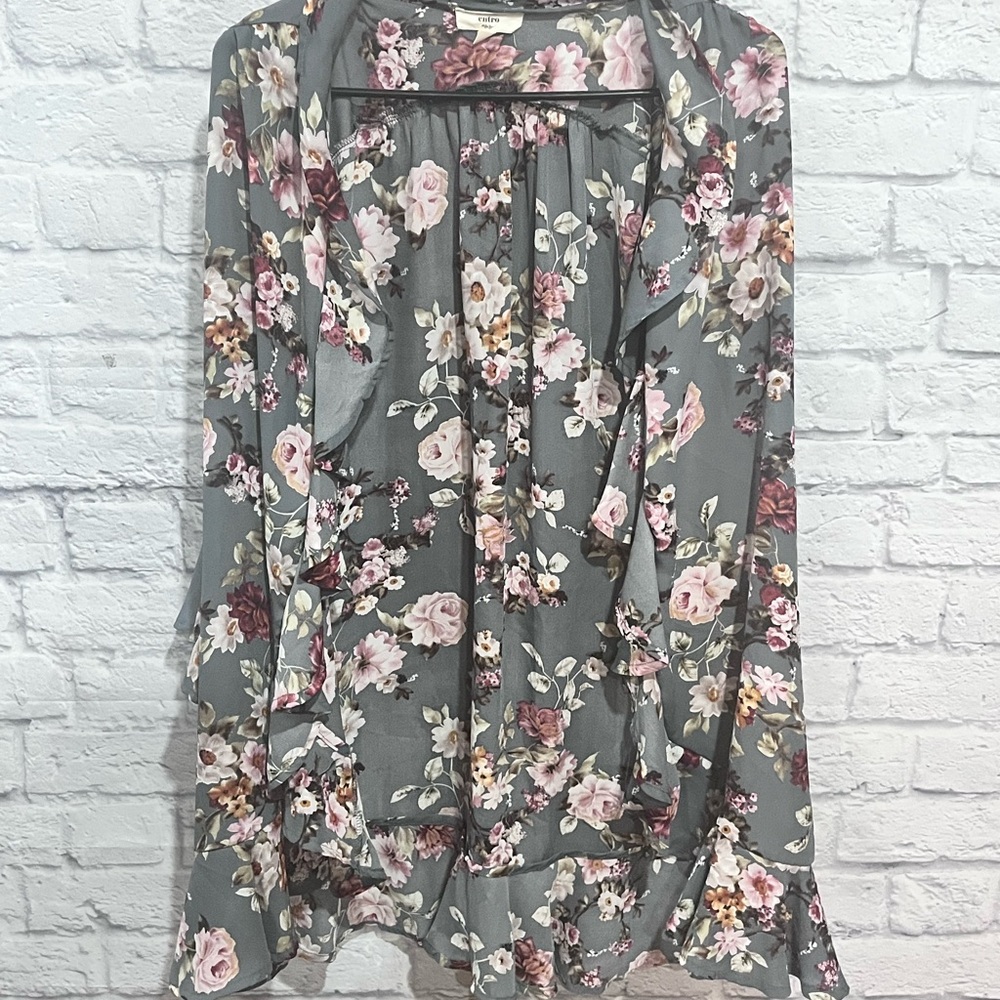 Entro small floral kimono shabby chic cottagecore open front ruffles feminine
